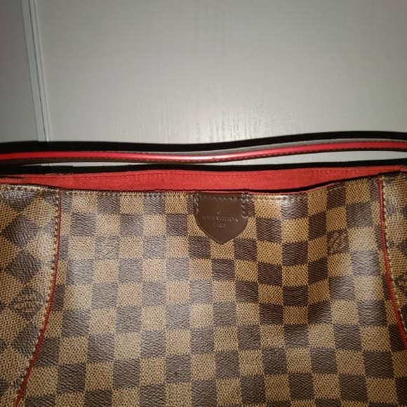 Authentic Louis Vuitton Caissa Hobo - Picture 3 of 13